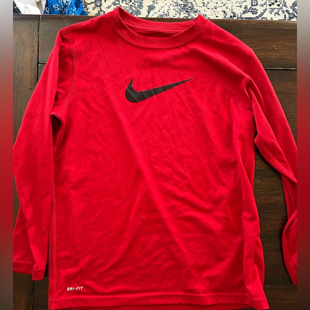 Boys youth size large Nike Dri-Fit long sleeve tshirt